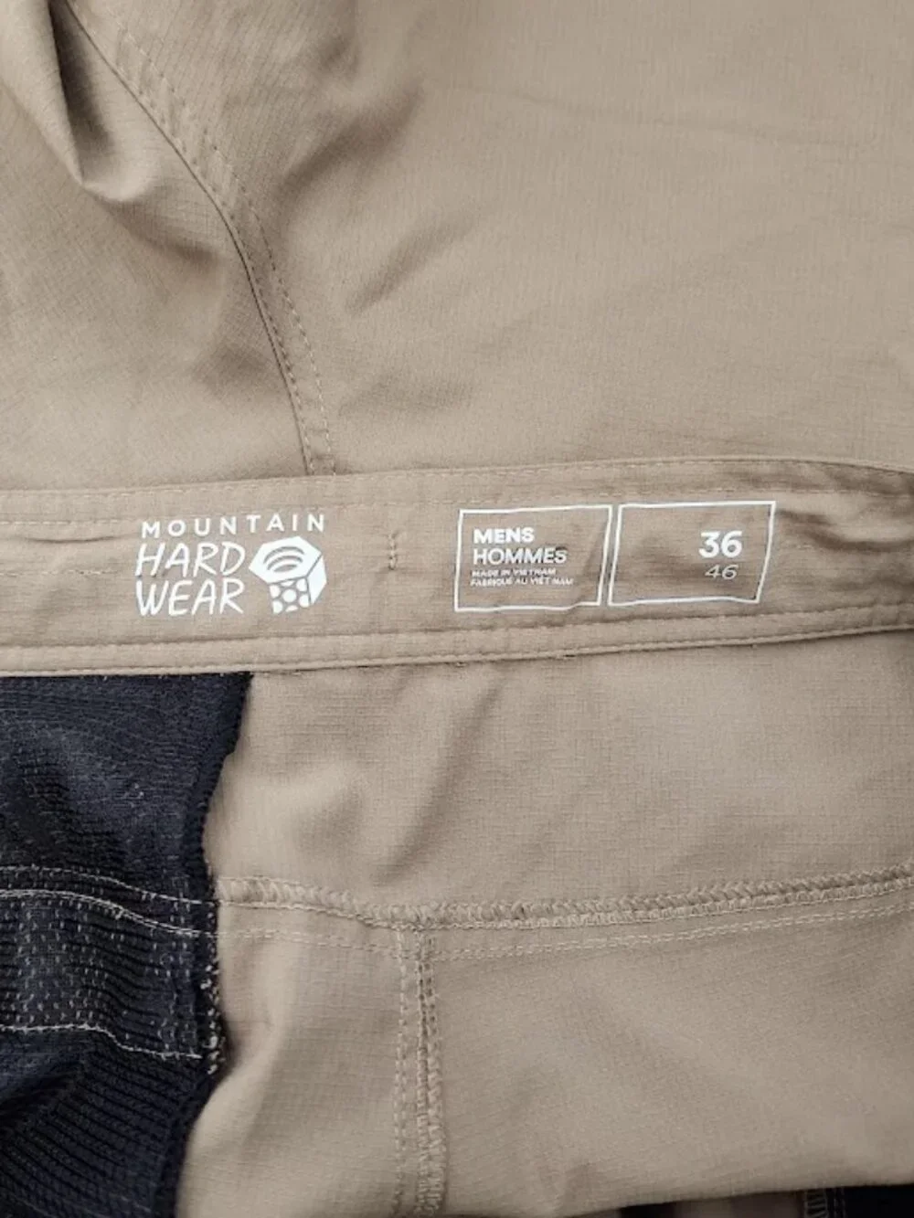 Mountain Hardware Men's Chino Style Shorts Size 36
